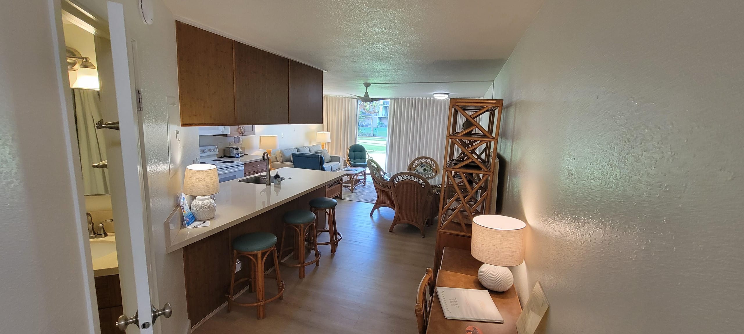Condo in Kihei · ★5.0 · 1 bedroom · 2 beds · 2 baths - Image 14