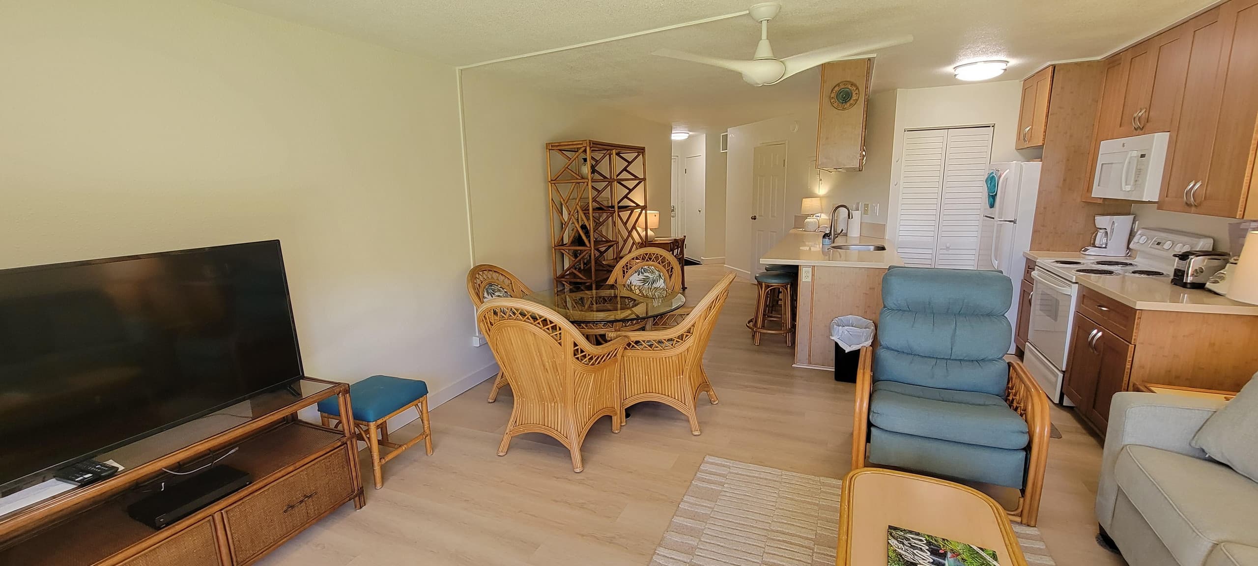 Condo in Kihei · ★5.0 · 1 bedroom · 2 beds · 2 baths - Image 16