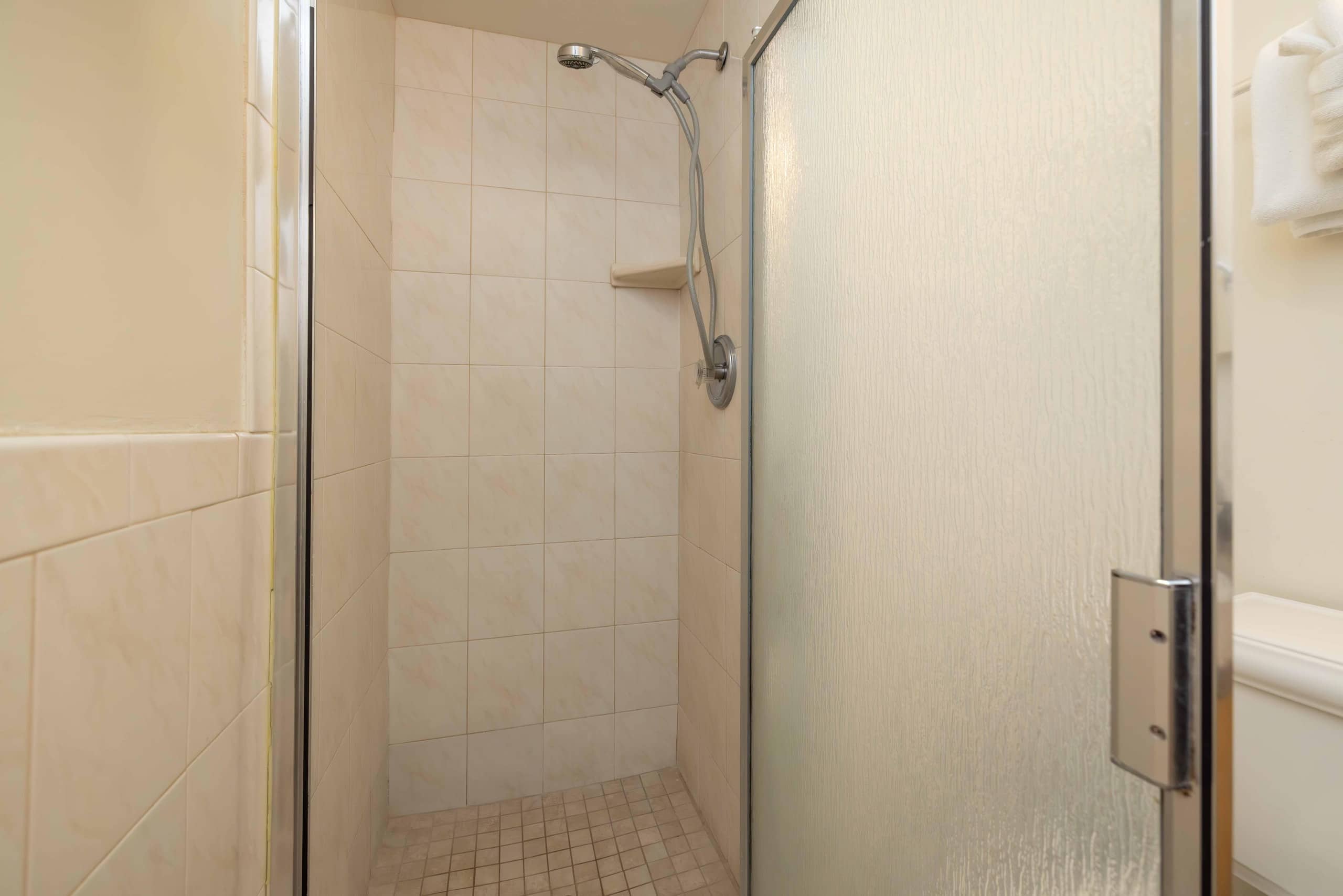 Condo in Kihei · ★4.71 · 2 bedrooms · 4 beds · 2 shared baths - Image 22