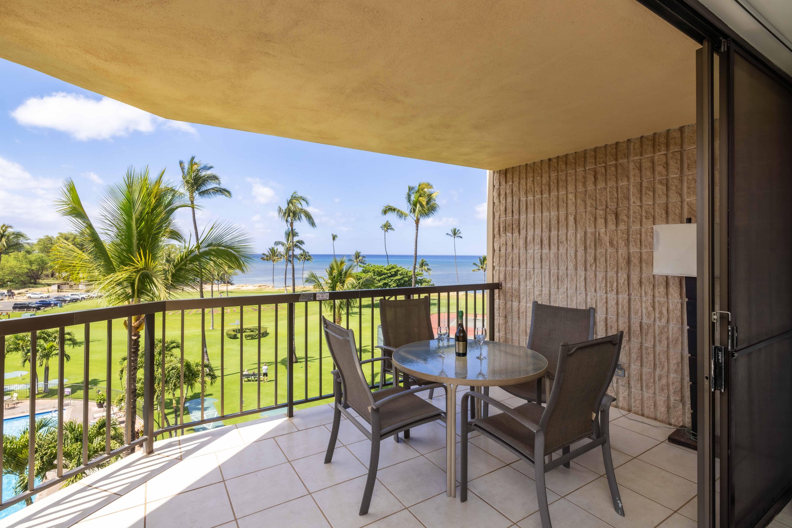 Condo in Kihei · ★4.71 · 2 bedrooms · 4 beds · 2 shared baths - Image 38