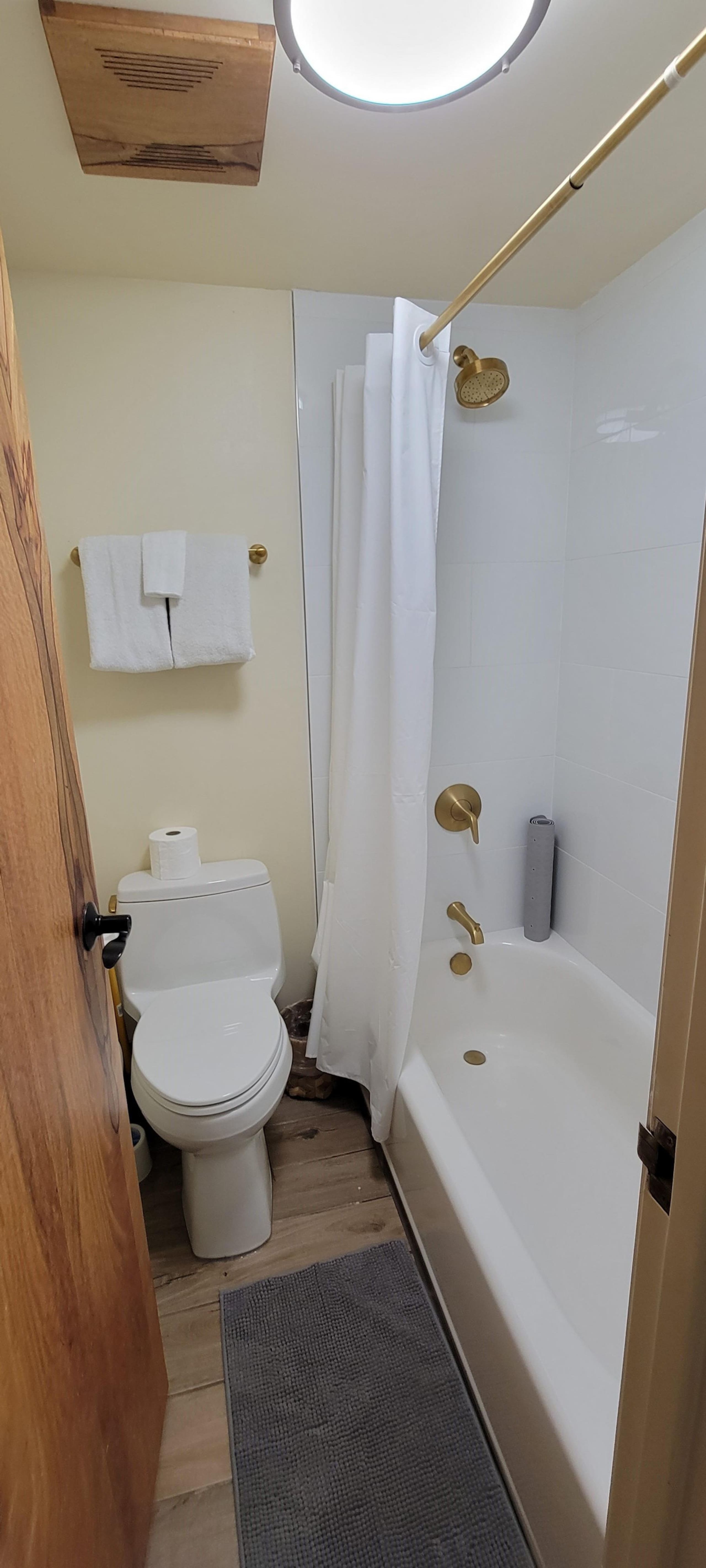 Condo in Kihei · ★4.5 · 3 bedrooms · 5 beds · 3 shared baths - Image 14