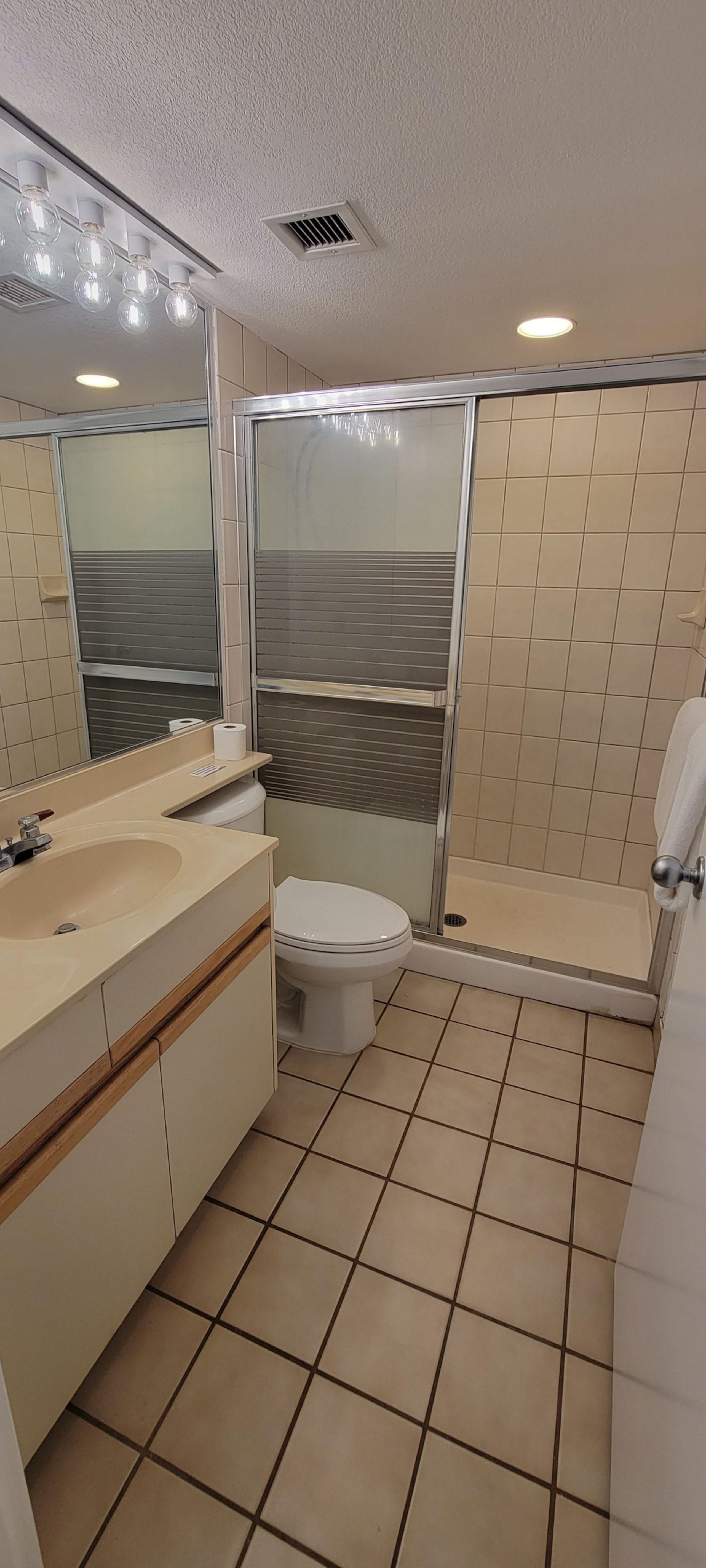 Condo in Kihei · ★4.32 · 1 bedroom · 2 beds · 2 private baths - Image 20