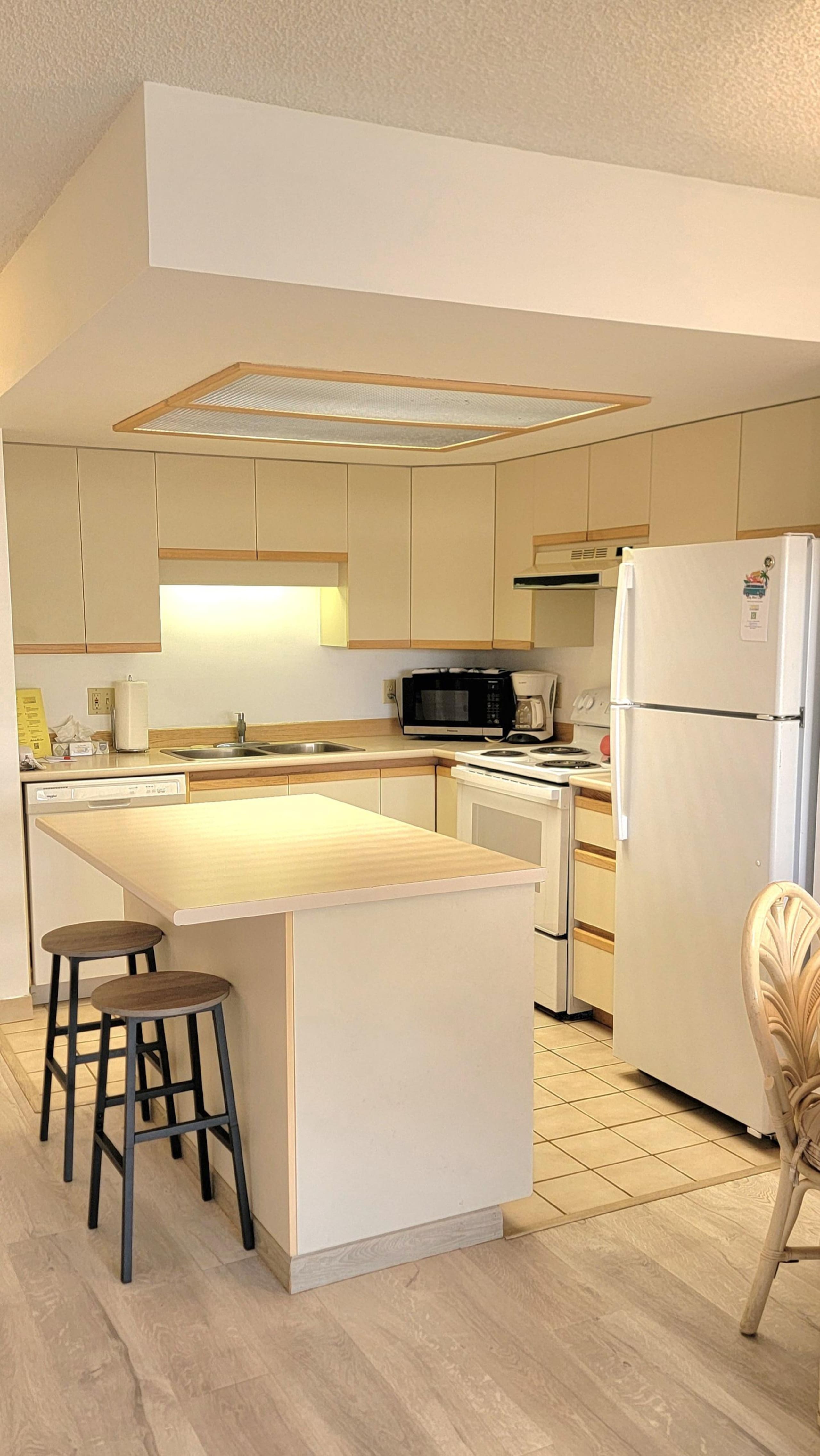 Condo in Kihei · ★4.32 · 1 bedroom · 2 beds · 2 private baths - Image 9