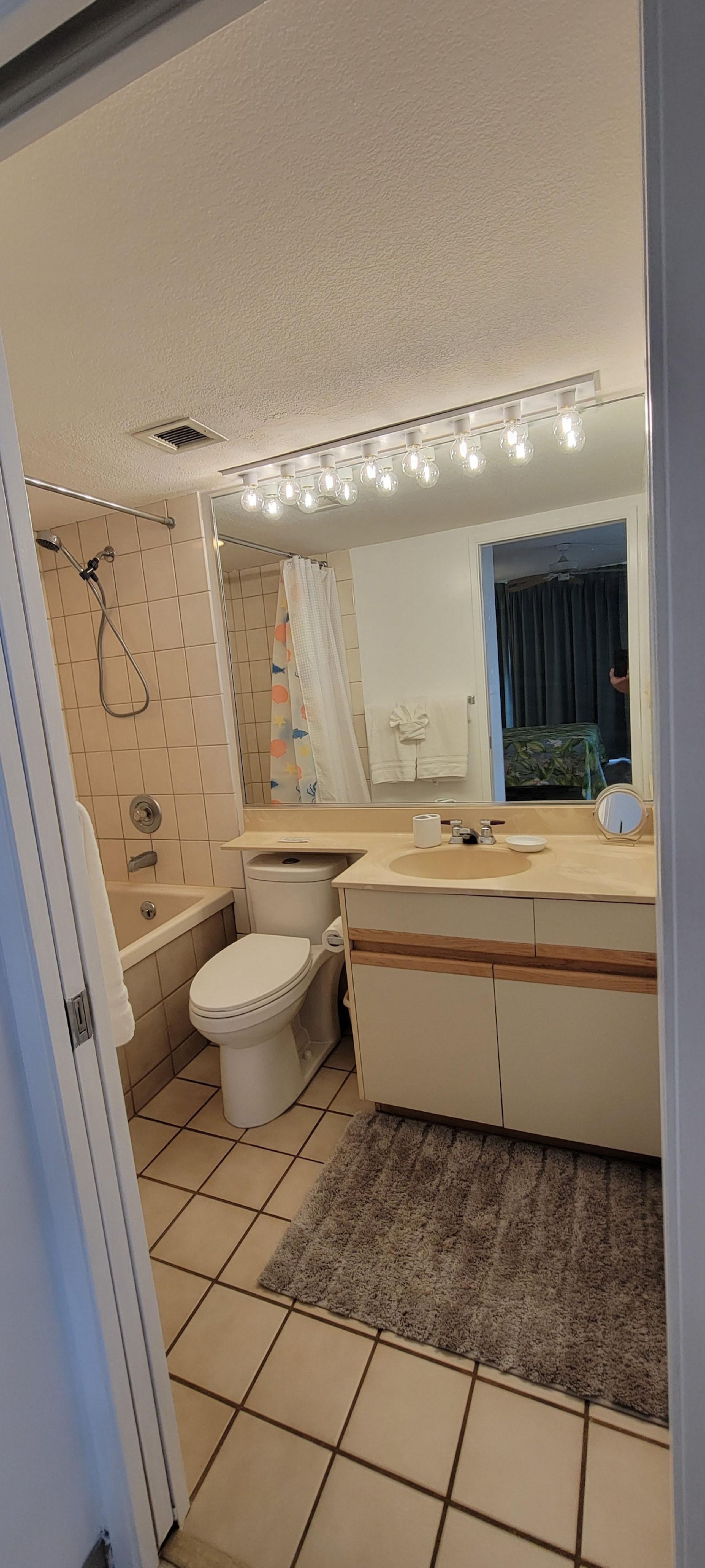 Condo in Kihei · ★4.32 · 1 bedroom · 2 beds · 2 private baths - Image 17