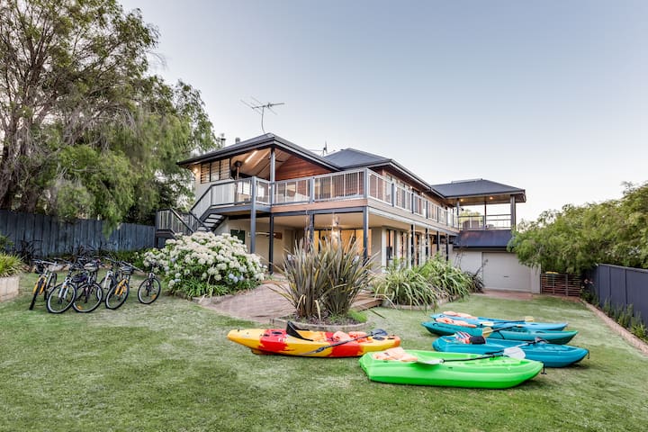 Aqua on Green—Bikes, Kayaks, Ocean Views, and More