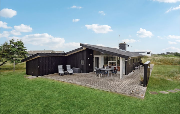 3 Bedroom Stunning Home In Ringkøbing - Søndervig