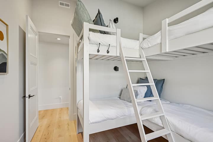 Dormitorio con litera en Pacific Paradise