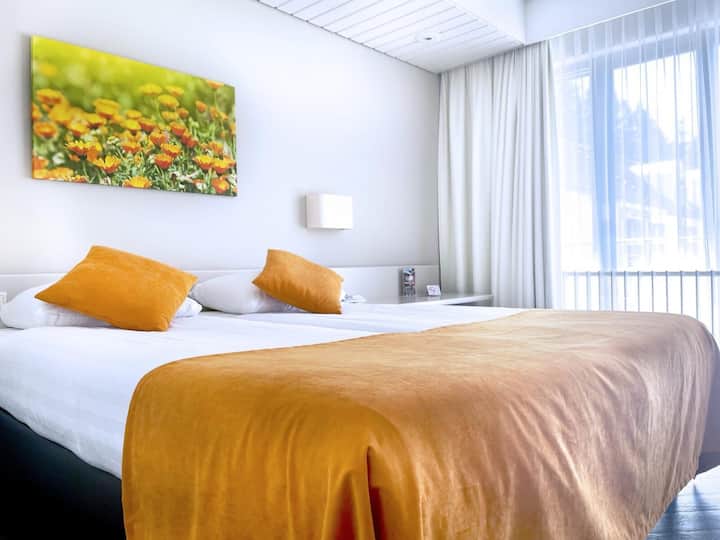 Relax In A Tastefully Designed Room With Pool! - Provincie Utrecht