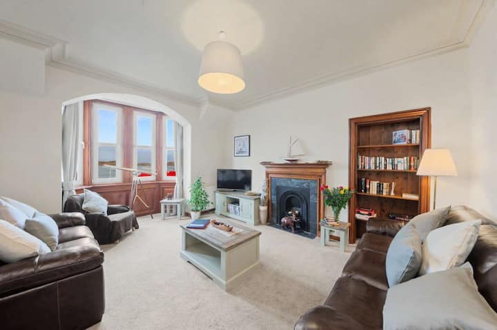 Stunning 3-bed Apt With Panoramic Sea Views - Oban