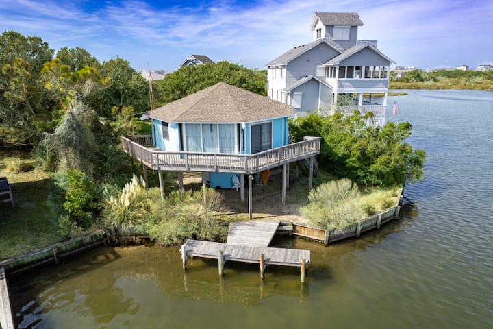 8951 - Canalfront Hideaway W/ Dock & Sunset Views - Frisco, NC