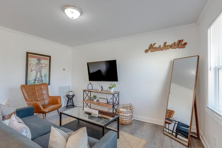 Good Times Retreat | Stylish 1br - Nashville, TN