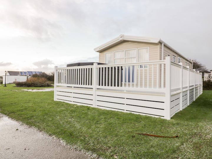 Barney's Retreat - Perranporth
