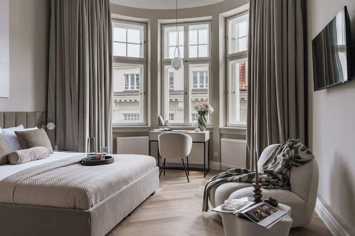 Apartment With 3 Bedrooms, Balcony, City Center - Varsóvia