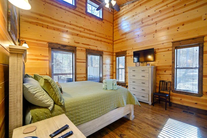 Cozy king ensuite 1