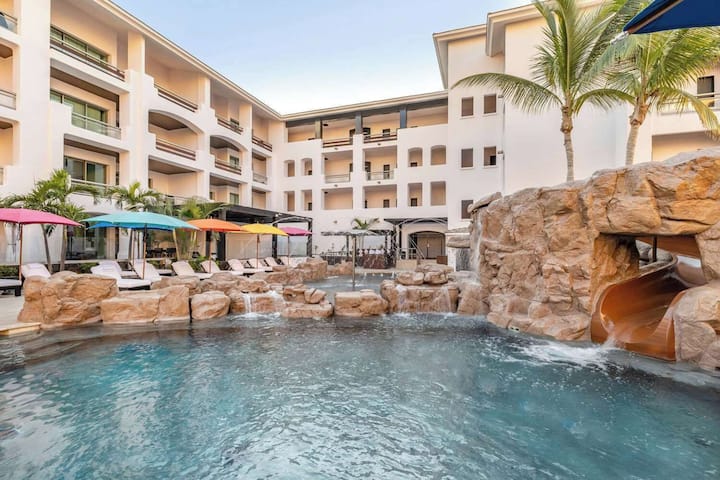 3 Sophisticated Suites W/ Balcony & Fine Dining - San José del Cabo