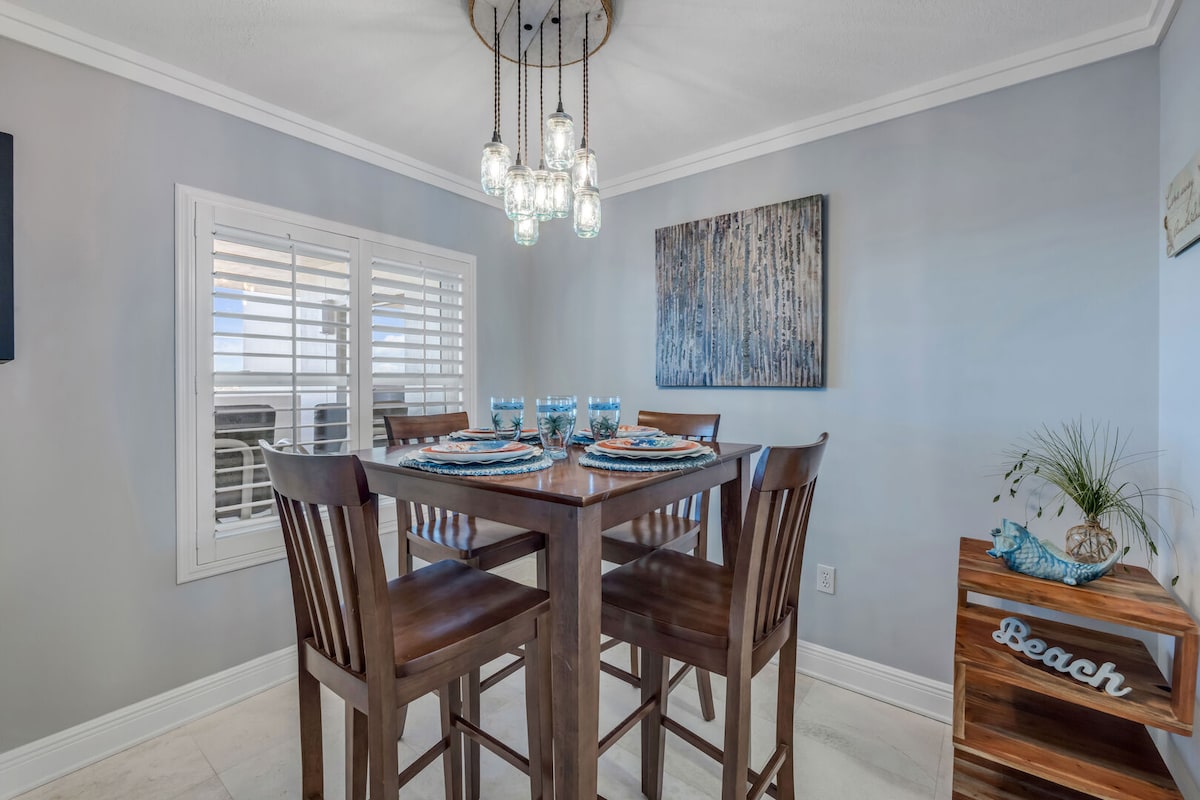 NEW Oceanfront 2/2 | 2 King Suites | Heated Pool