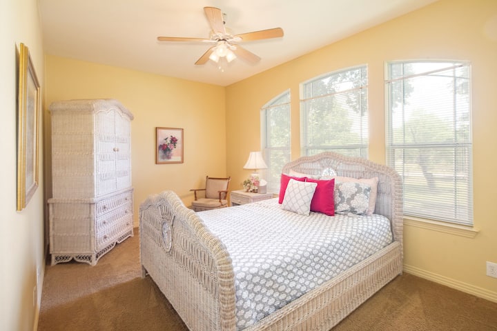 Treća spavaća soba, na katu s bračnim krevetom (širine