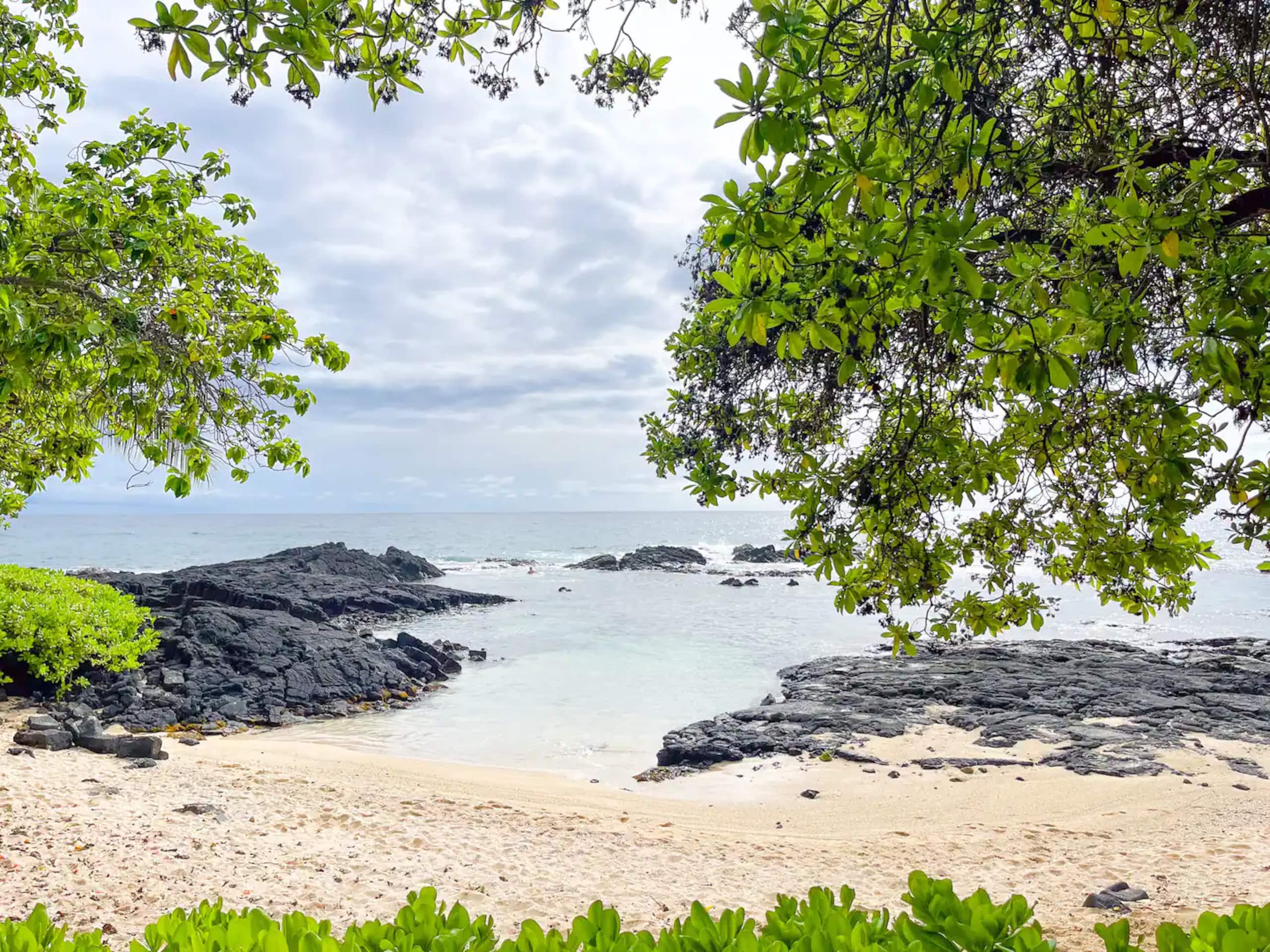 Home in Kailua-Kona · ★4.89 · 4 bedrooms · 5 beds · 4 baths - Image 43