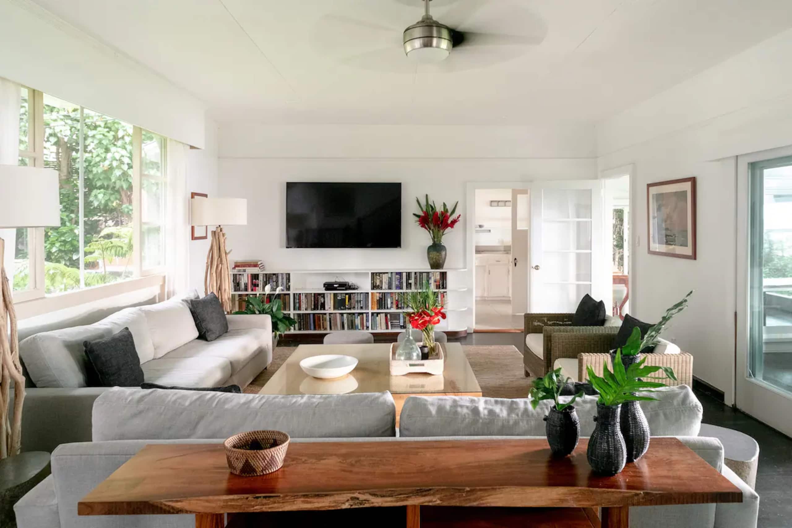 Home in Kailua-Kona · ★4.89 · 4 bedrooms · 5 beds · 4 baths - Image 2