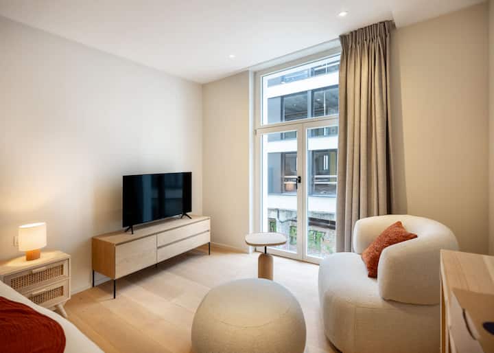 Cozy Studio Steps From Bloemenmarkt - Gand