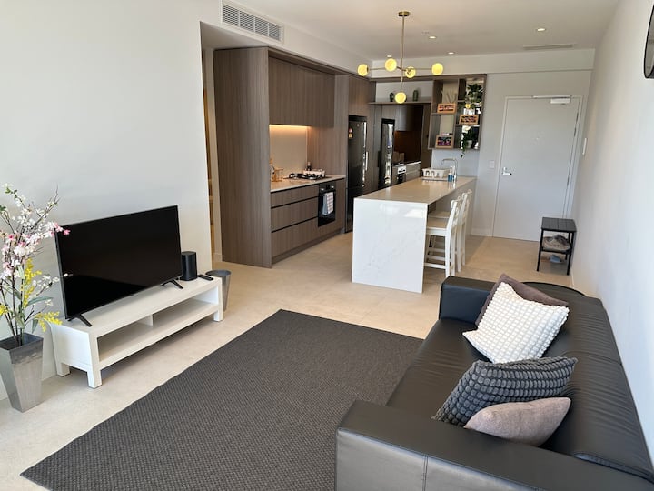 Perth Hub Pool View Escape – Pool & Gym - Swan River