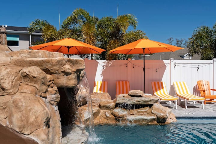 Heated Resort Pool, Slide & Games · 6 Min To Img - Longboat Key, FL