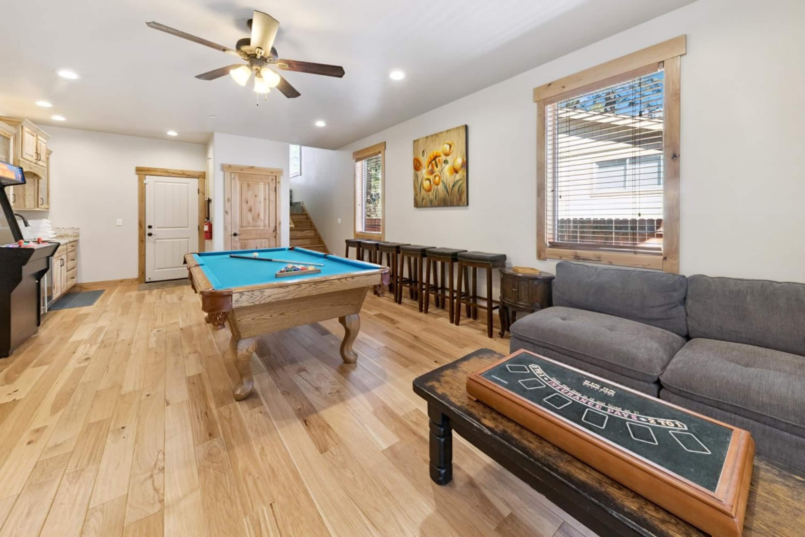 Creekwood Lodge Hot Tub, Game Room, EV Charger - Photo 31