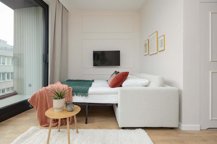 Krochmalna 44 Warsaw | Modern Studio | A/c - Warsaw