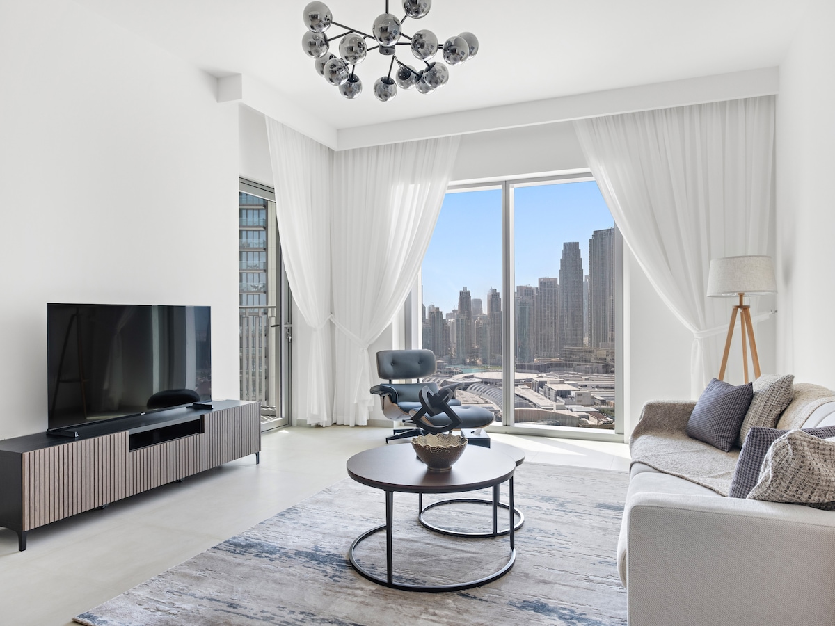 2 Bedroom Furnished Apartment with Full Burj Khalifa View | Downtown Views II 3