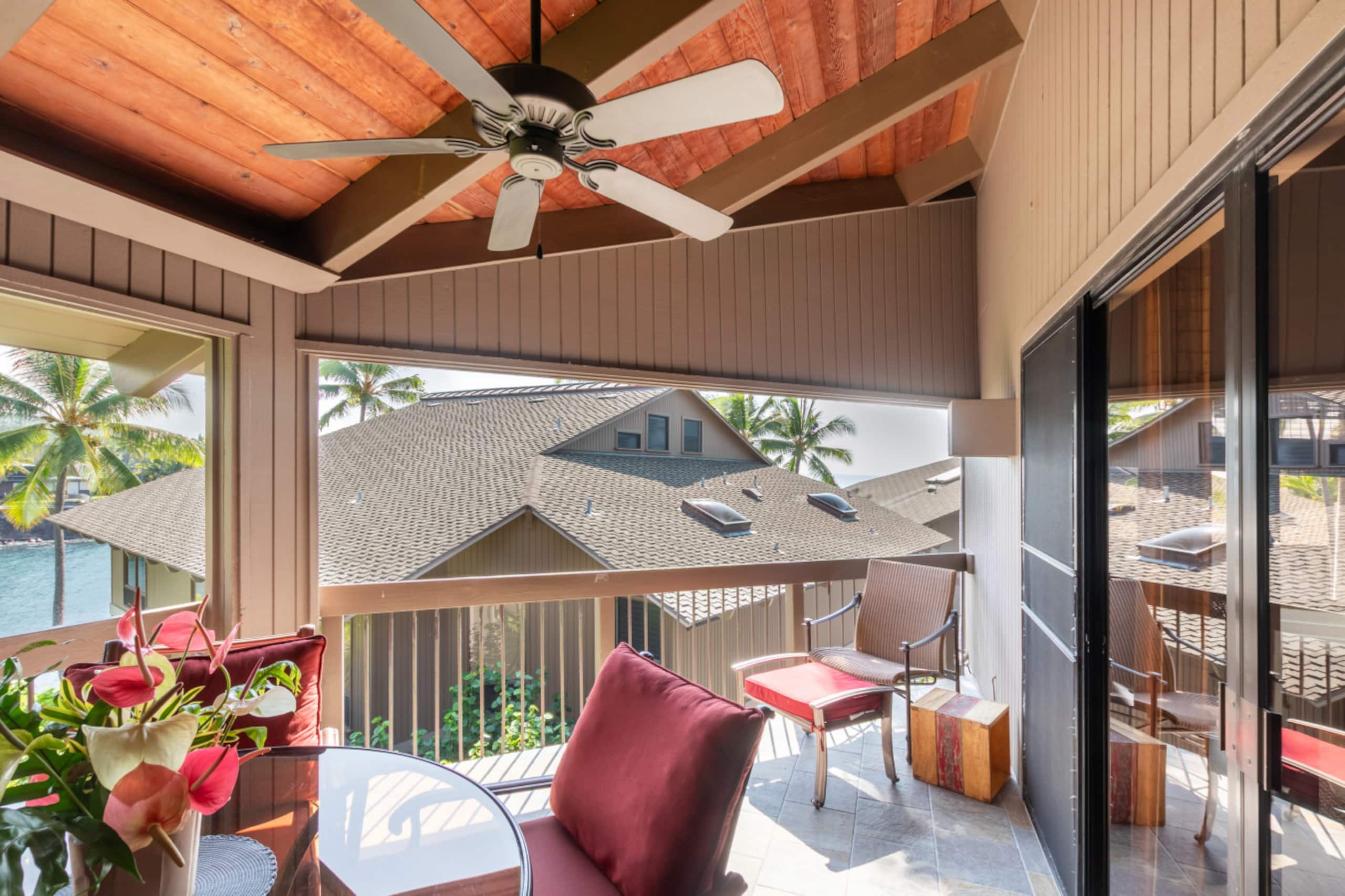Condo in Kailua-Kona · ★4.96 · 2 bedrooms · 4 beds · 2 baths - Image 38