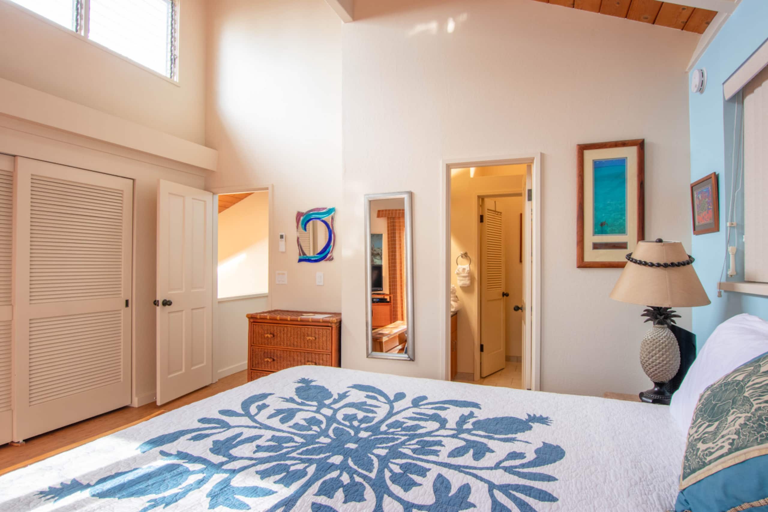 Condo in Kailua-Kona · ★4.96 · 2 bedrooms · 4 beds · 2 baths - Image 15