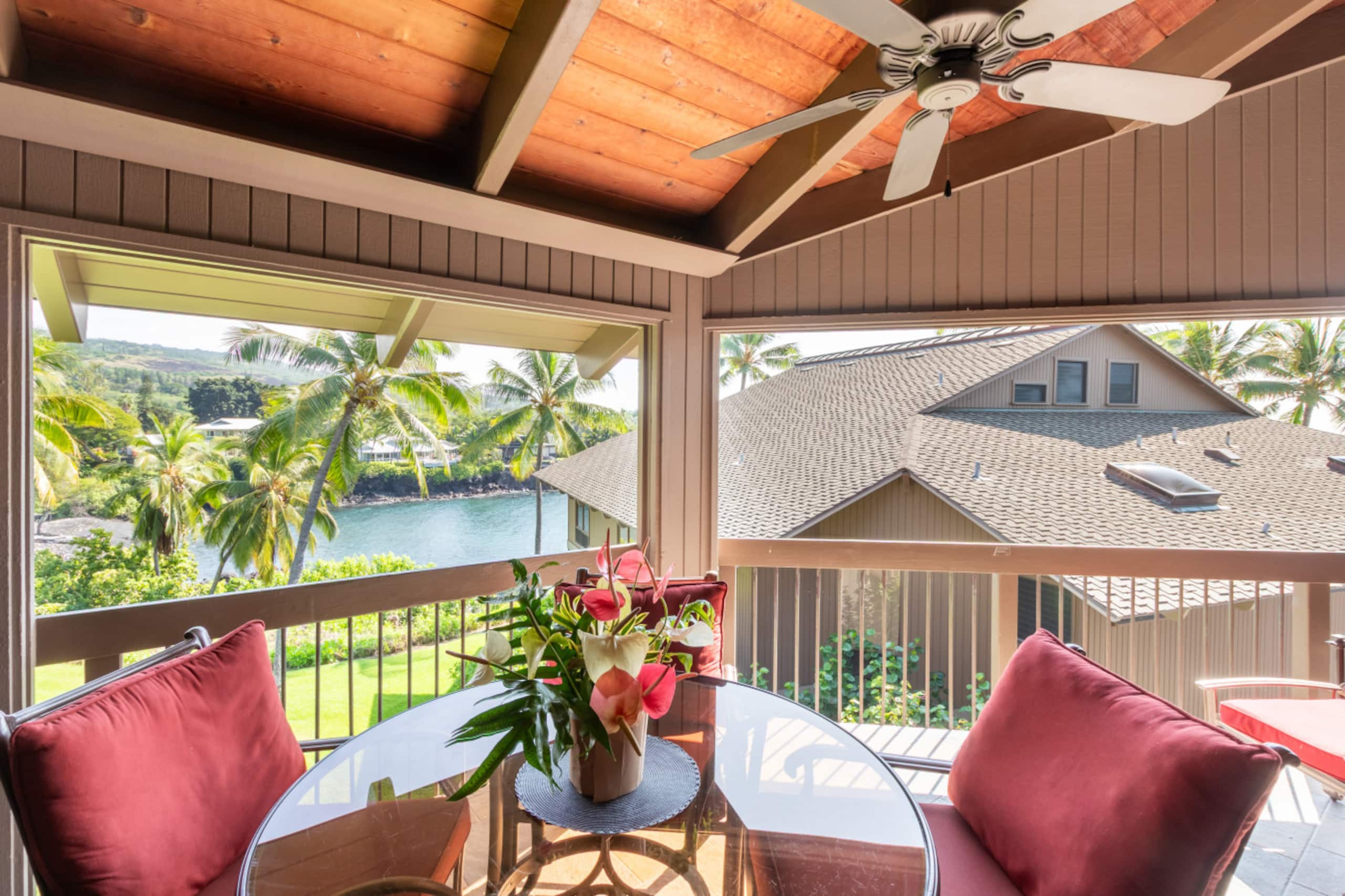 Condo in Kailua-Kona · ★4.96 · 2 bedrooms · 4 beds · 2 baths - Image 35