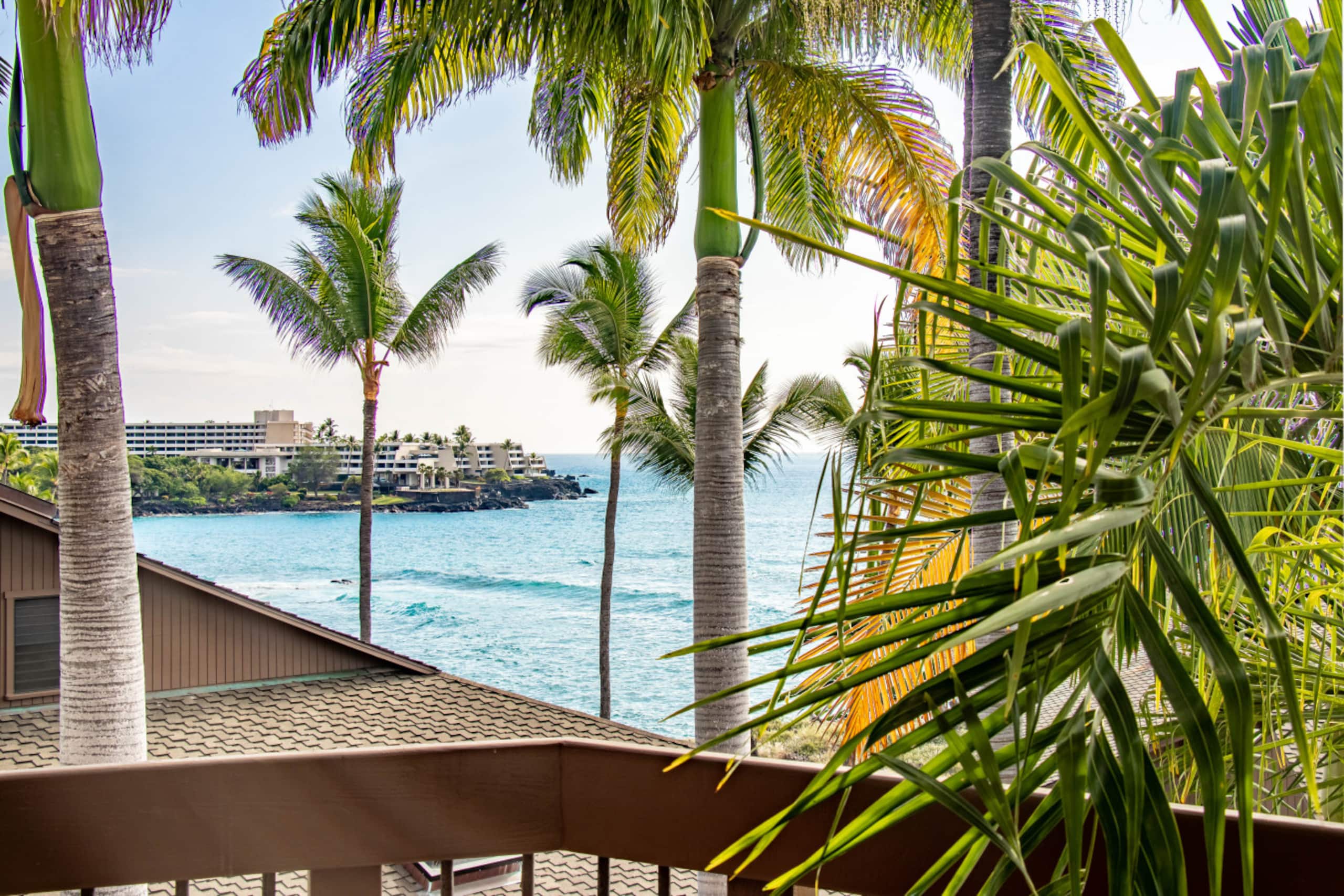 Condo in Kailua-Kona · ★4.96 · 2 bedrooms · 4 beds · 2 baths - Image 21