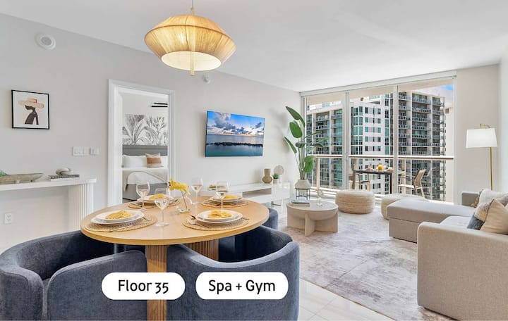 Modern Icon Studio | Your Brickell Base - Miami