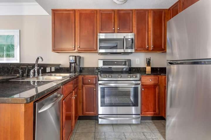 Two 2br Suite Steps From Beach W/ Sunny Balcony - Myrtle Beach