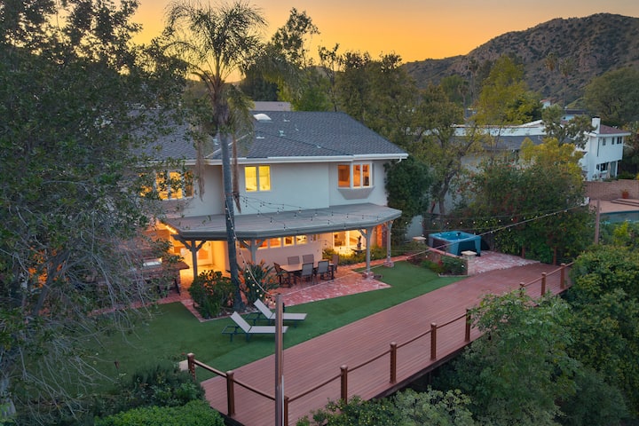 West Hills Retreat • Spa + Ev Charger, Near Malibu - Calabasas, CA