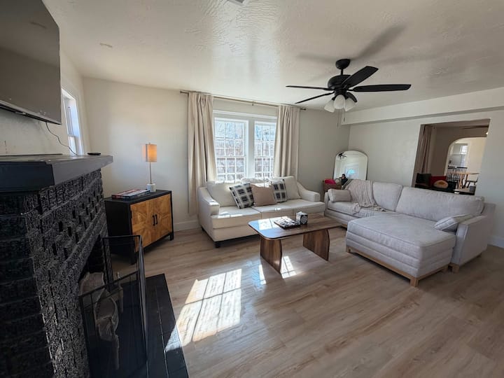 Sleeps Family 20 6br 2 Kitchens 3 Living Rm Off Hw - Amarillo, TX