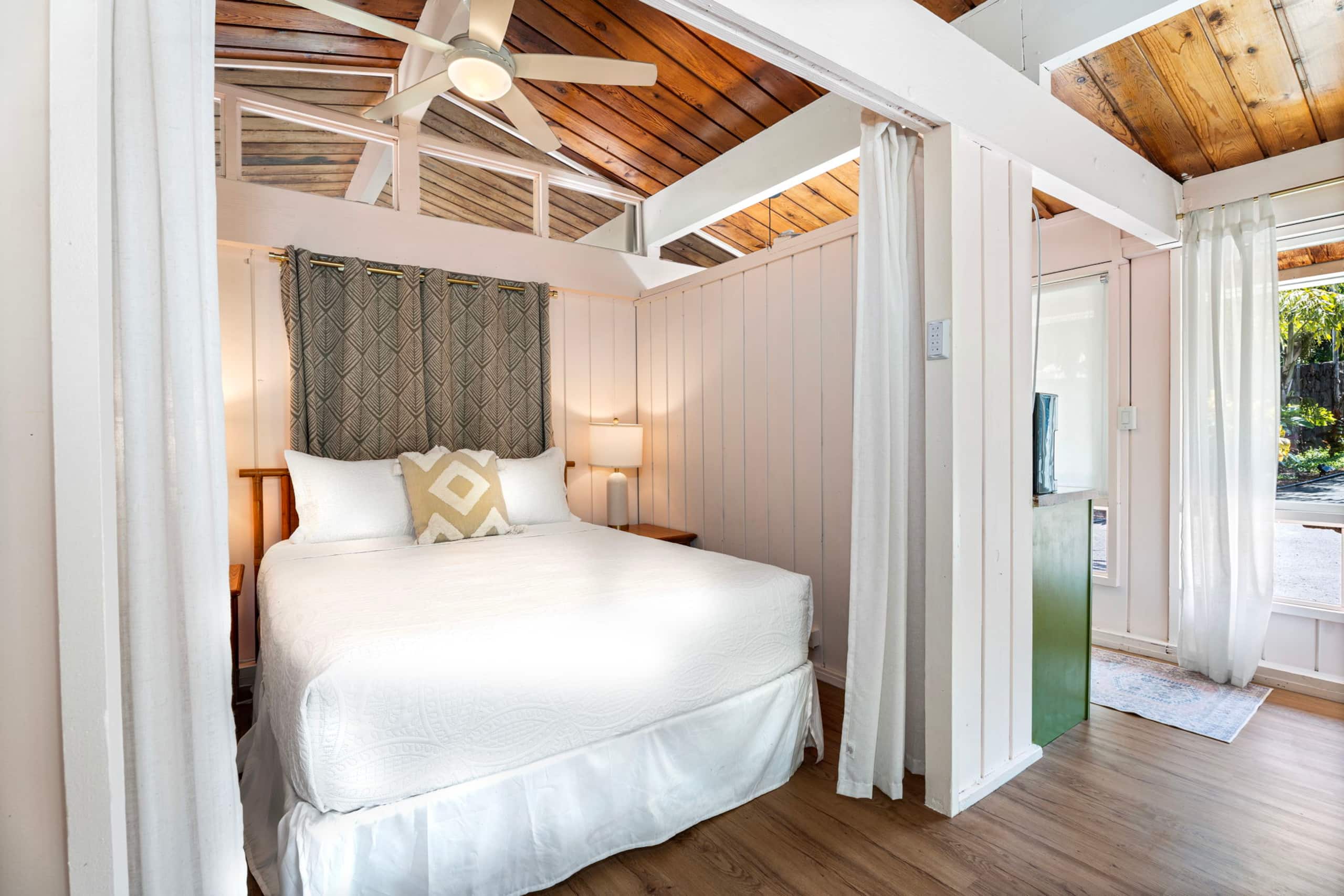Home in Kailua-Kona · ★4.83 · 3 bedrooms · 4 beds · 3.5 baths - Image 52