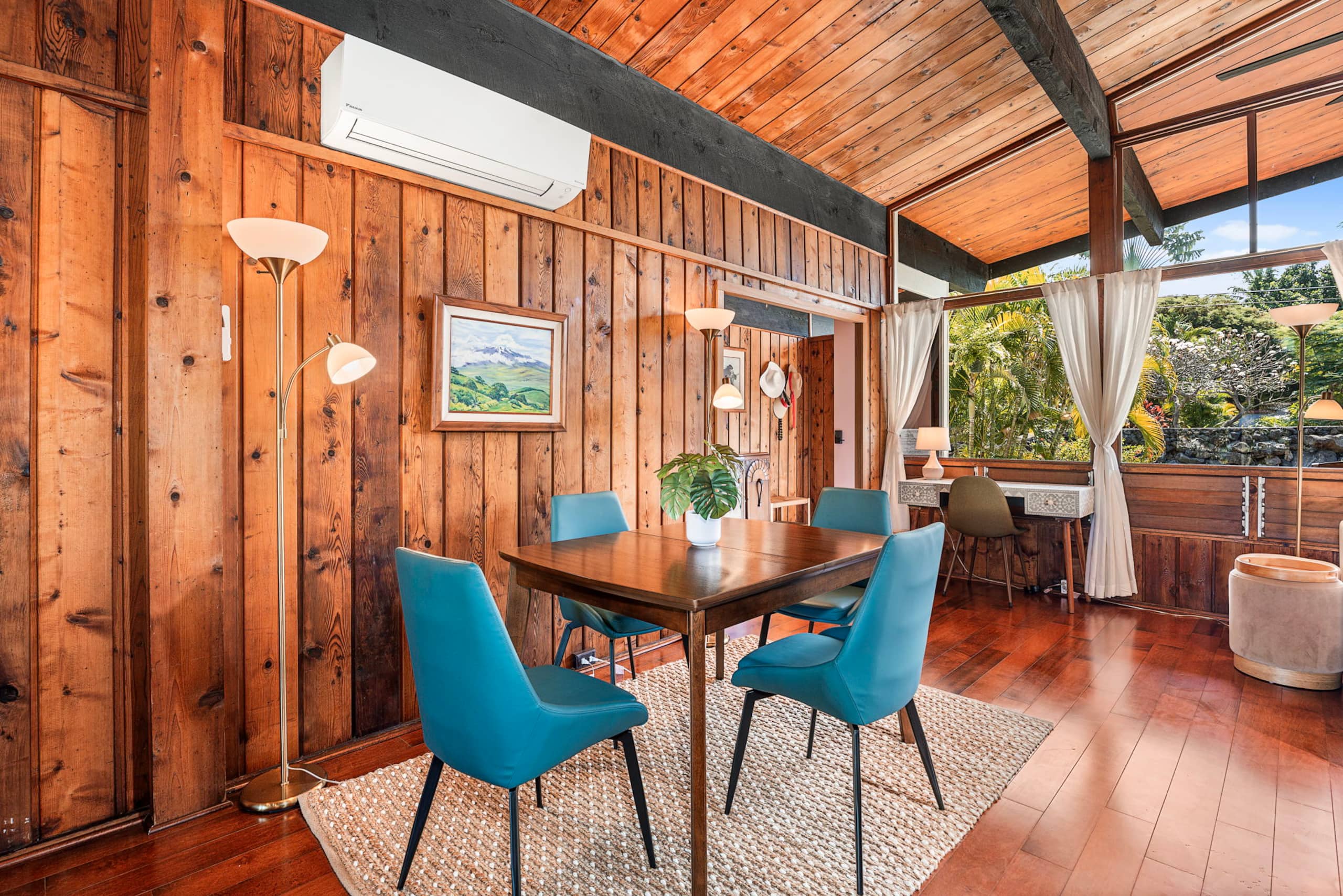 Home in Kailua-Kona · ★4.83 · 3 bedrooms · 4 beds · 3.5 baths - Image 10