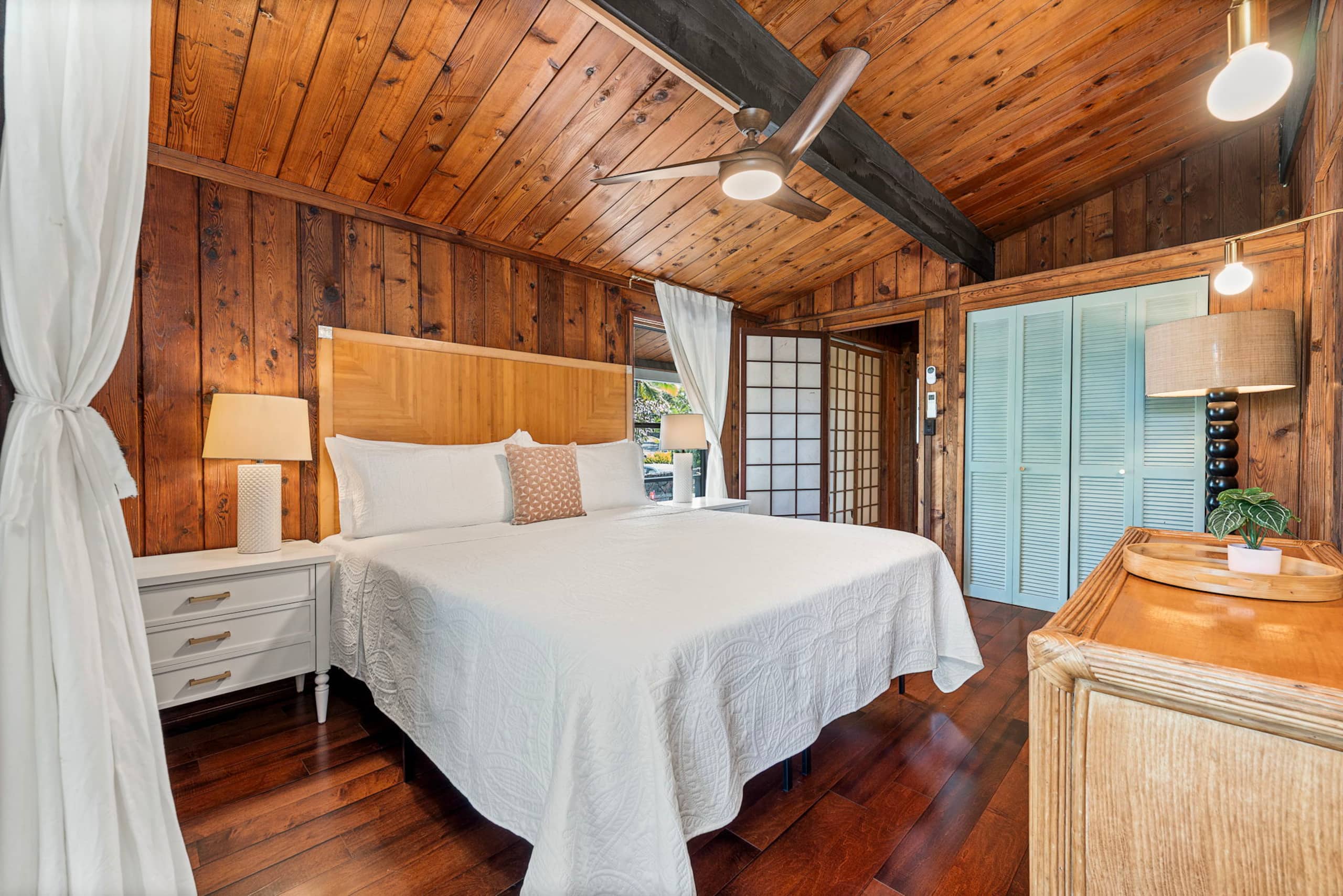 Home in Kailua-Kona · ★4.83 · 3 bedrooms · 4 beds · 3.5 baths - Image 26