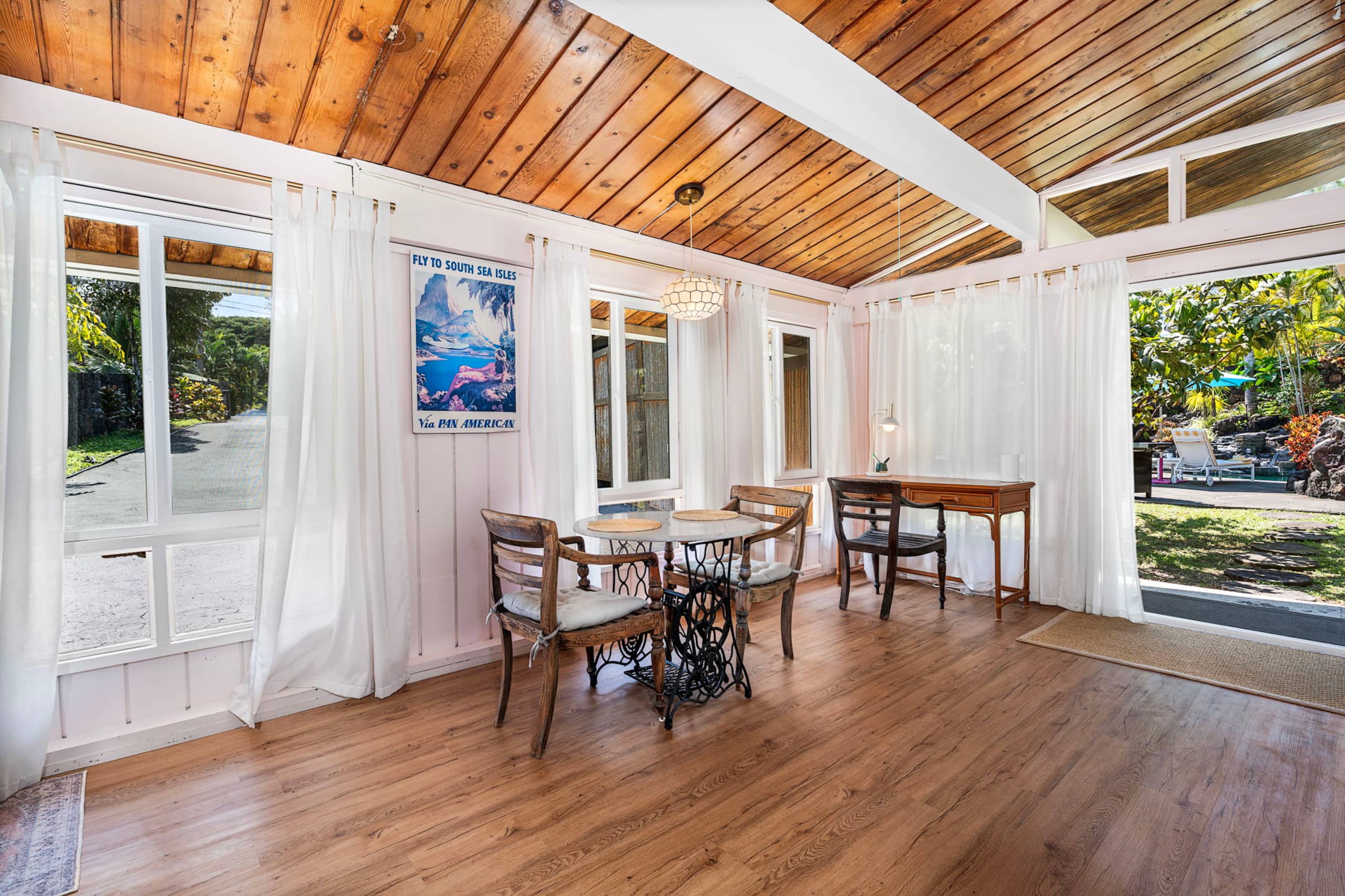 Home in Kailua-Kona · ★4.83 · 3 bedrooms · 4 beds · 3.5 baths - Image 49