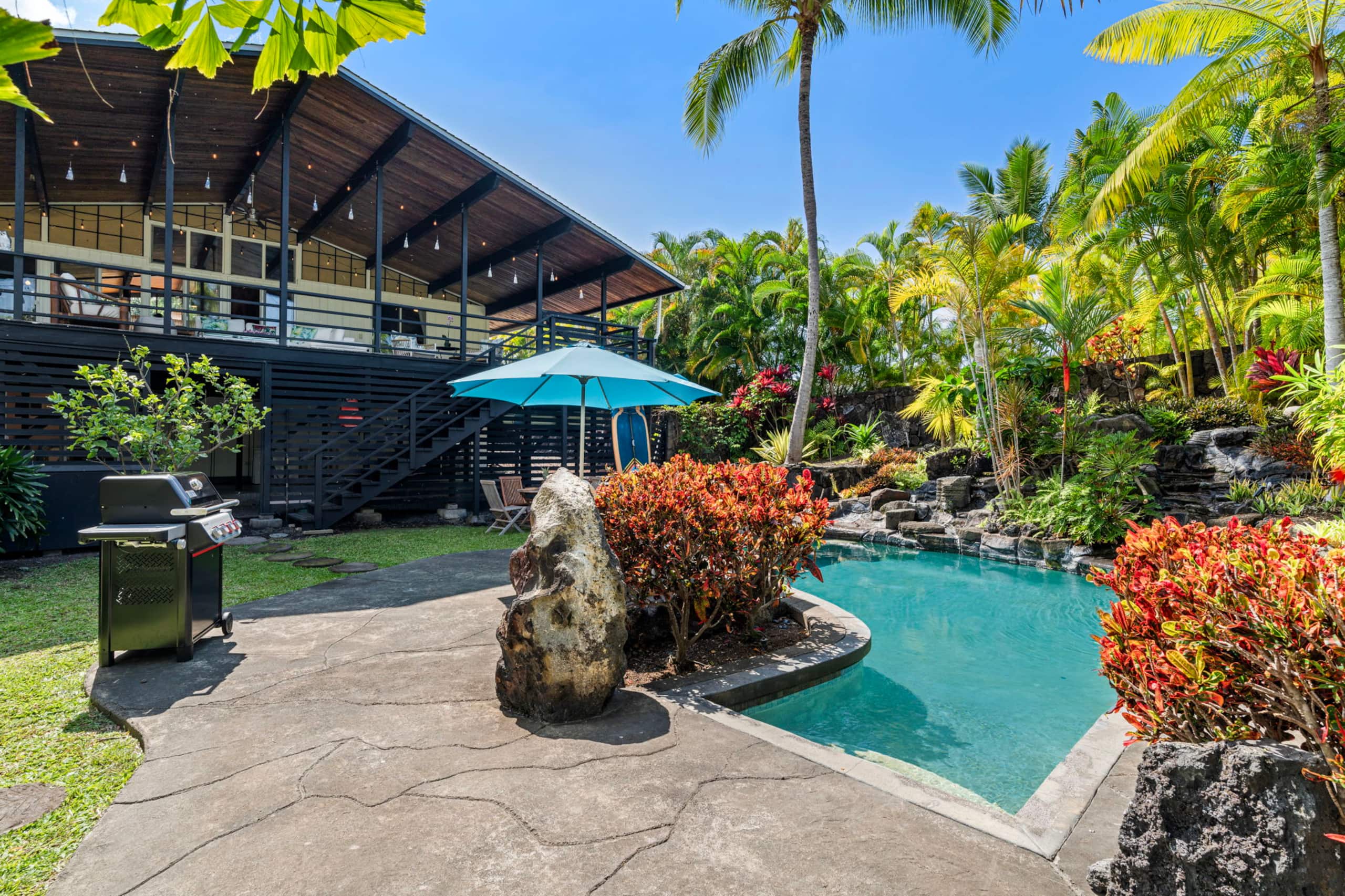 Home in Kailua-Kona · ★4.83 · 3 bedrooms · 4 beds · 3.5 baths - Image 42