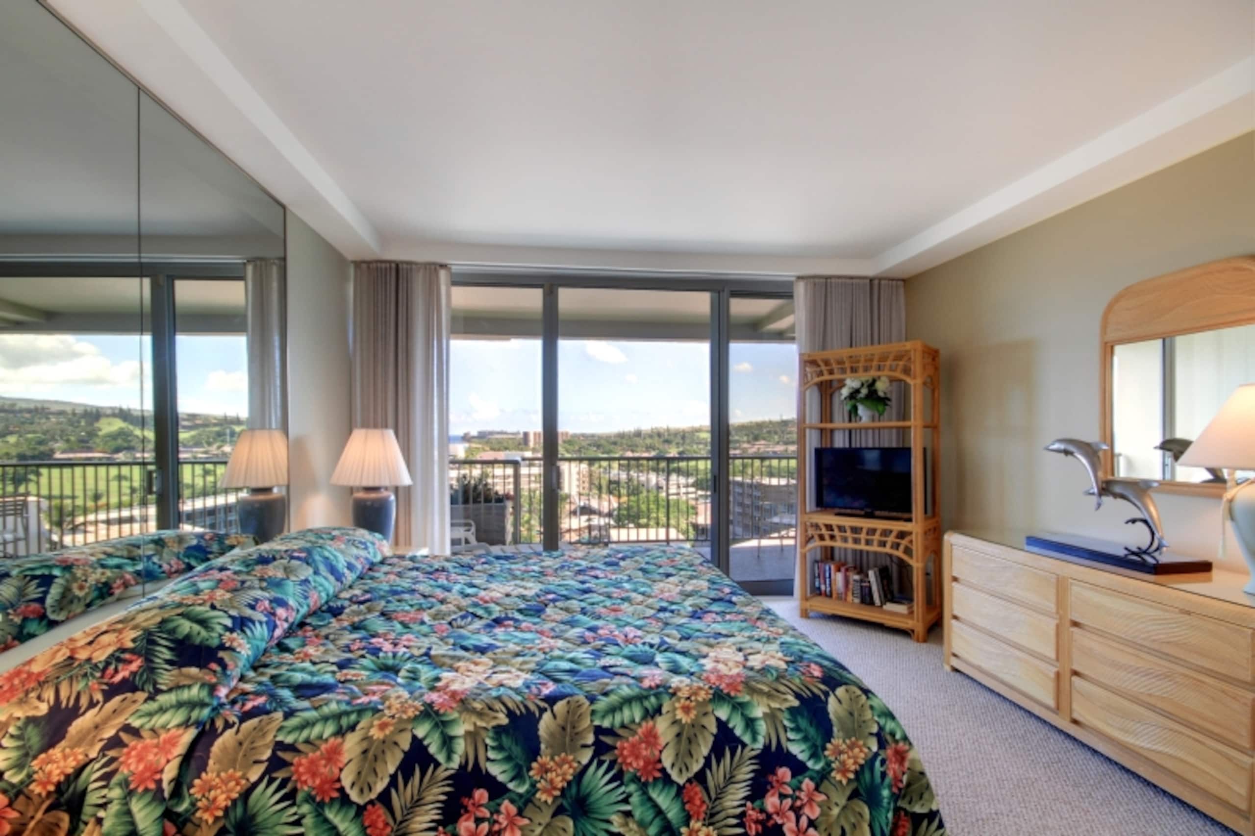 Condo in Lahaina · ★4.86 · 1 bedroom · 2 beds · 2 baths - Image 14