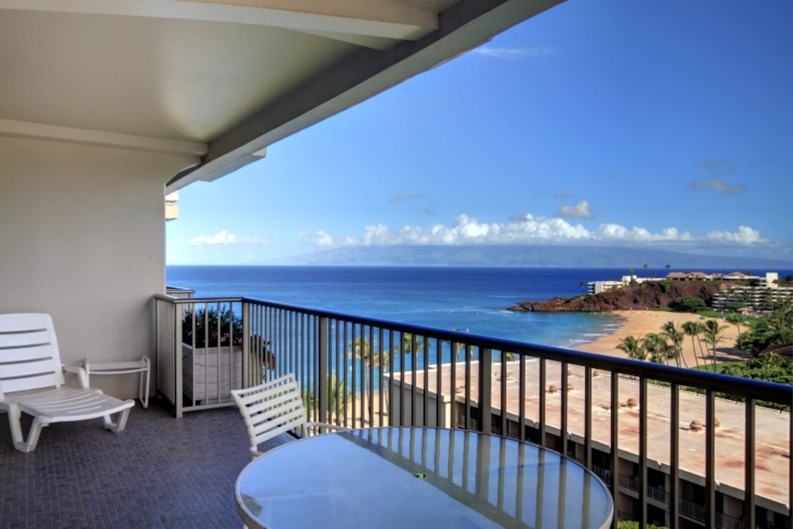 Condo in Lahaina · ★4.86 · 1 bedroom · 2 beds · 2 baths - Image 2