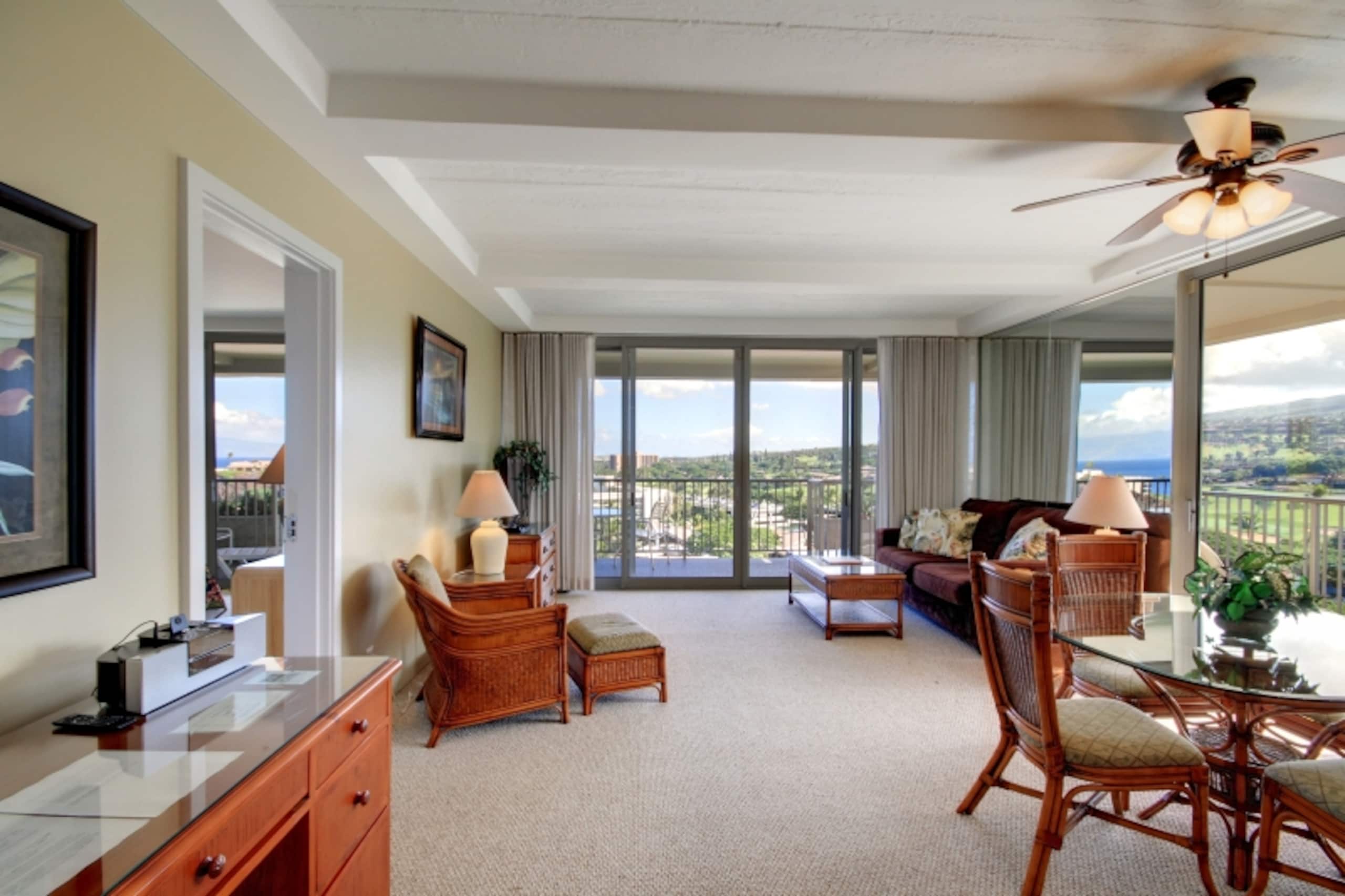 Condo in Lahaina · ★4.86 · 1 bedroom · 2 beds · 2 baths - Image 11