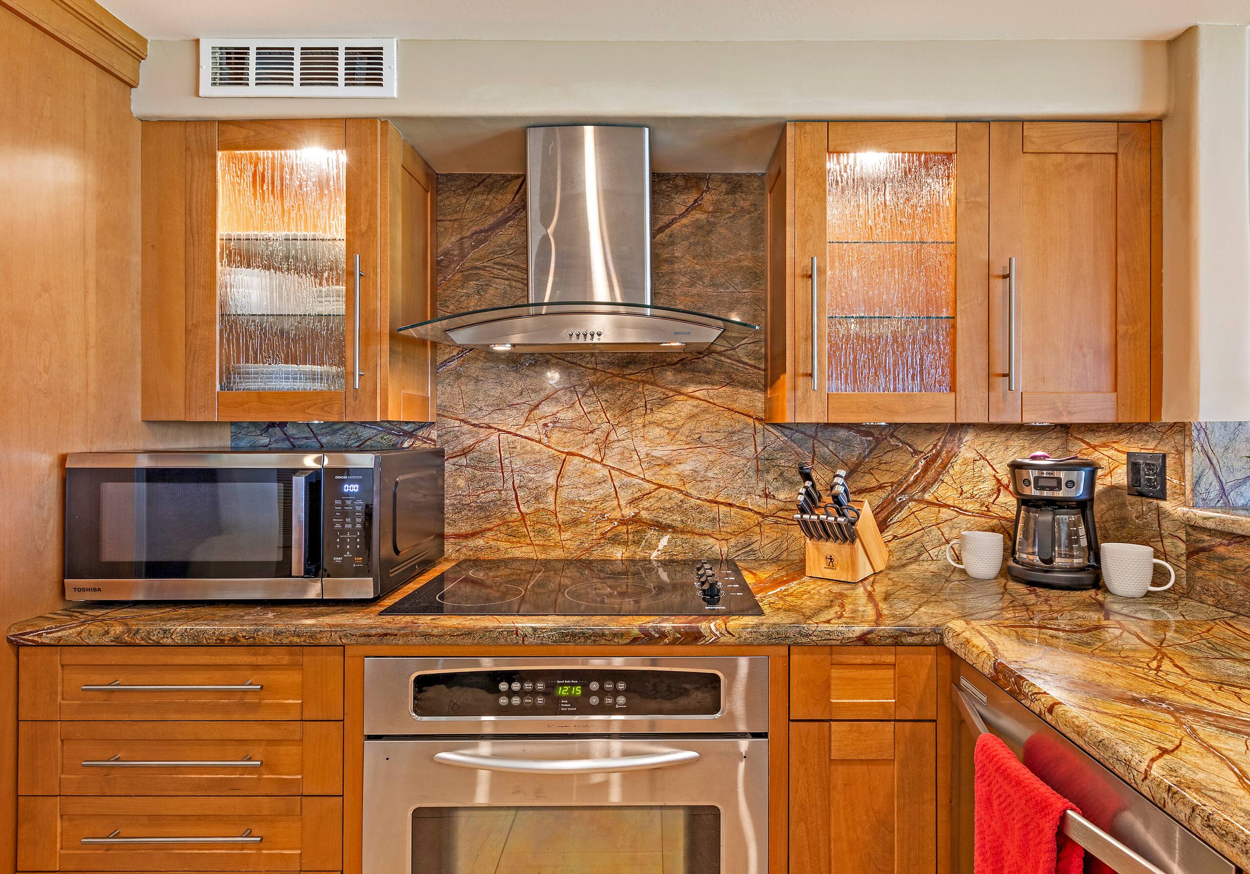 Condo in Lahaina · ★4.61 · 2 bedrooms · 3 beds · 2 baths - Image 13