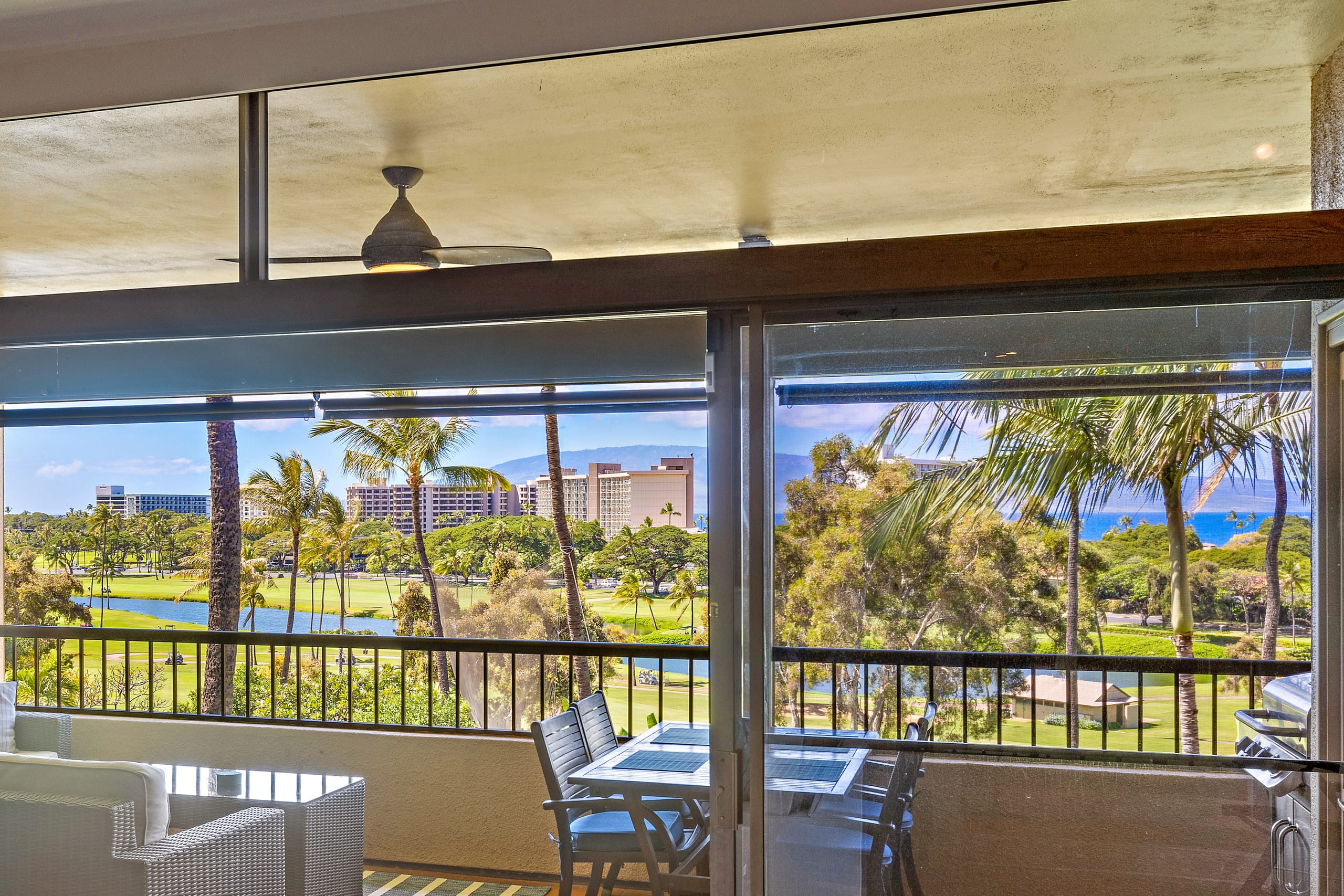 Condo in Lahaina · ★4.61 · 2 bedrooms · 3 beds · 2 baths - Image 34