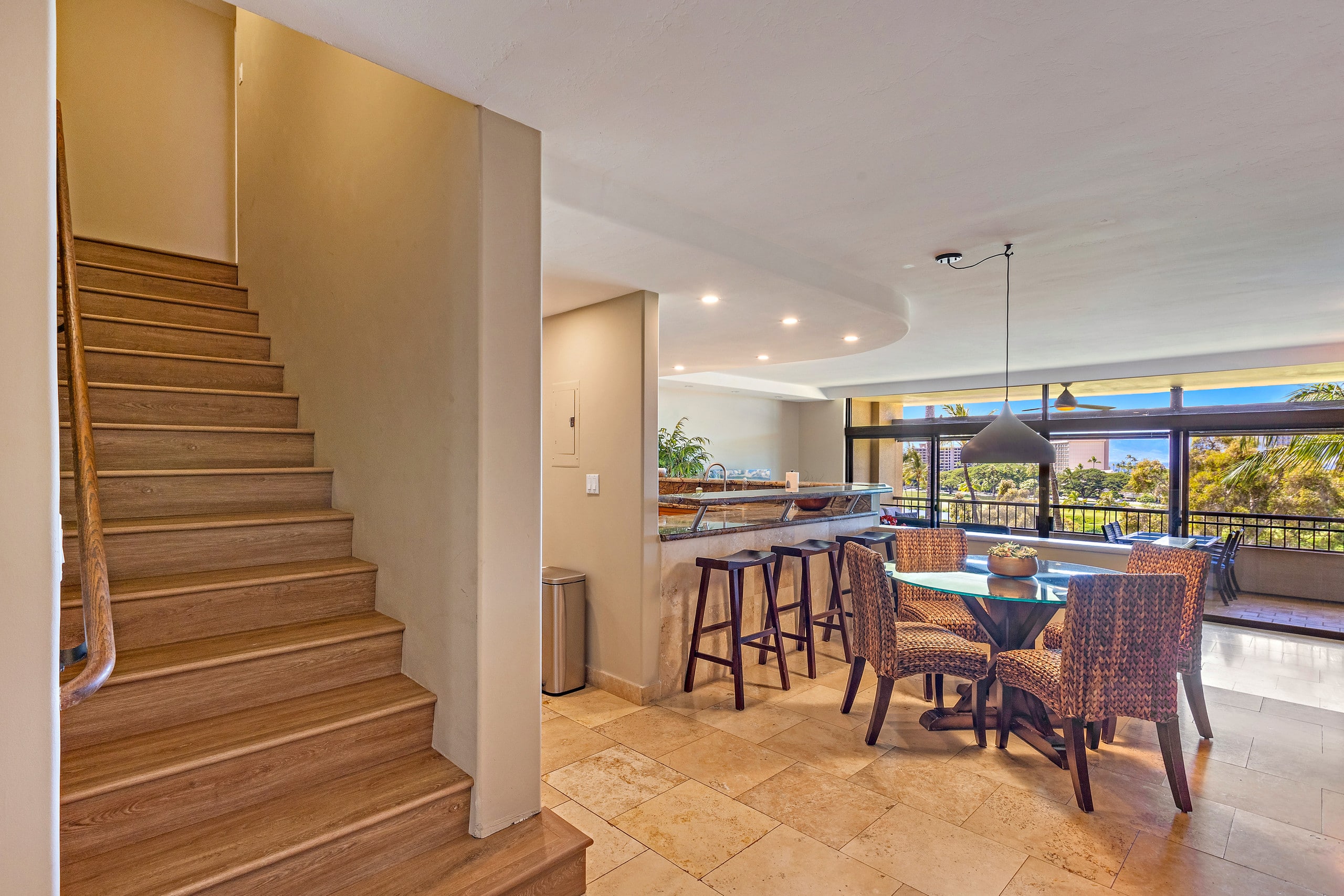 Condo in Lahaina · ★4.61 · 2 bedrooms · 3 beds · 2 baths - Image 19