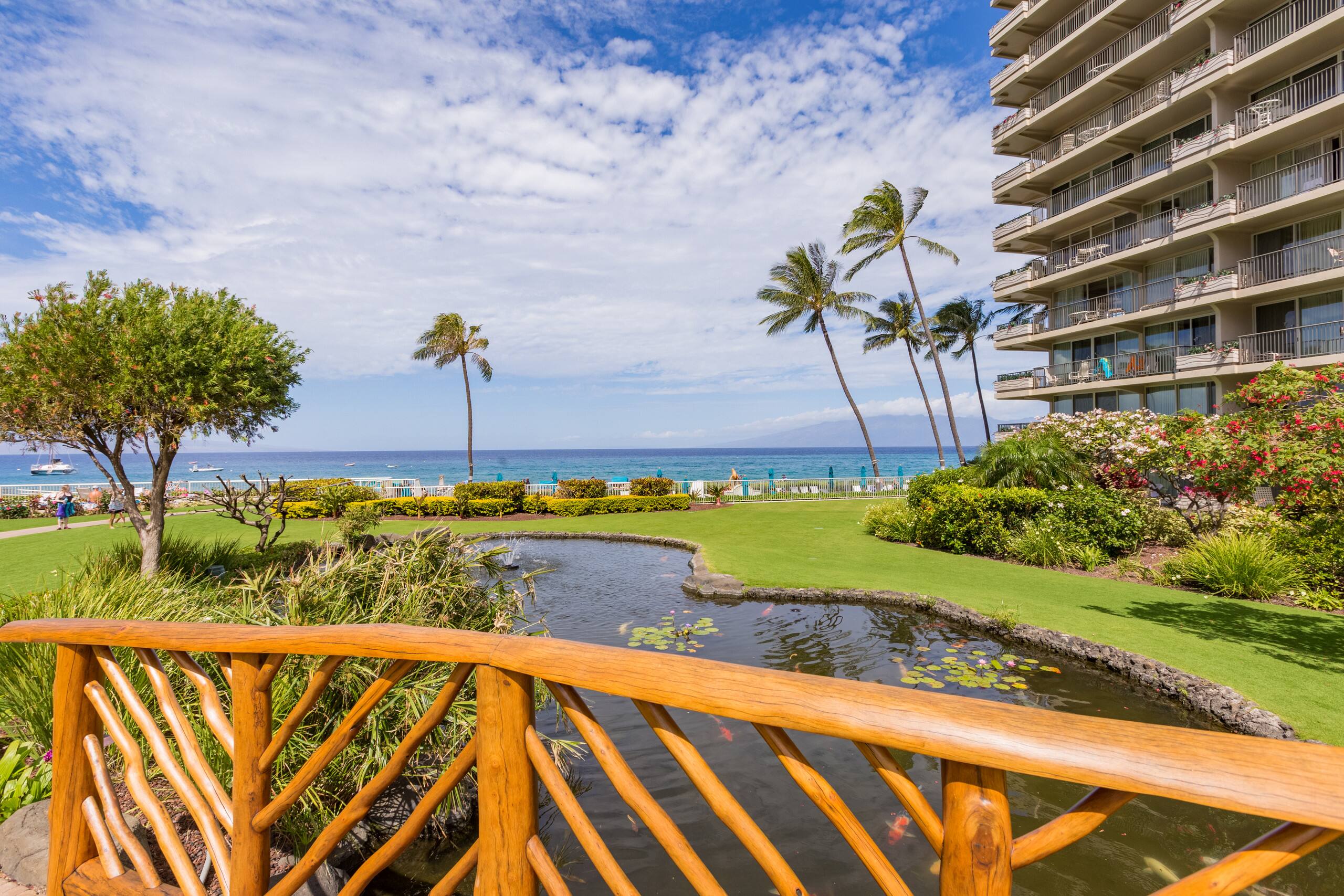 Condo in Lahaina · ★4.67 · 1 bedroom · 2 beds · 2 baths - Image 20