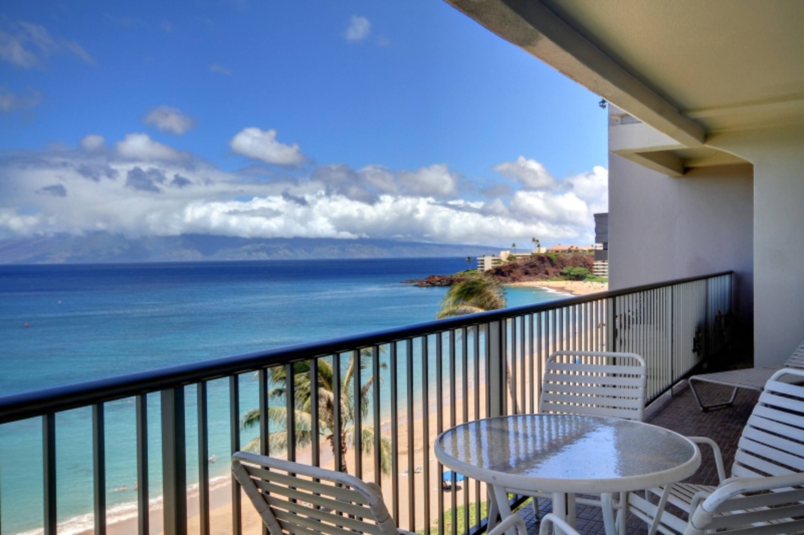 Condo in Lahaina · ★4.67 · 1 bedroom · 2 beds · 2 baths - Image 2